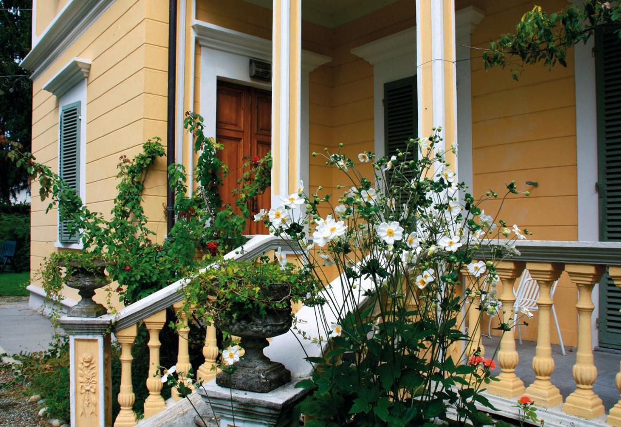 Villa D'Azeglio 알비아노디브레 외부 사진