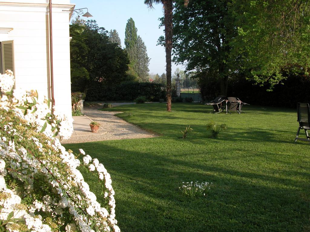 Villa D'Azeglio 알비아노디브레 외부 사진