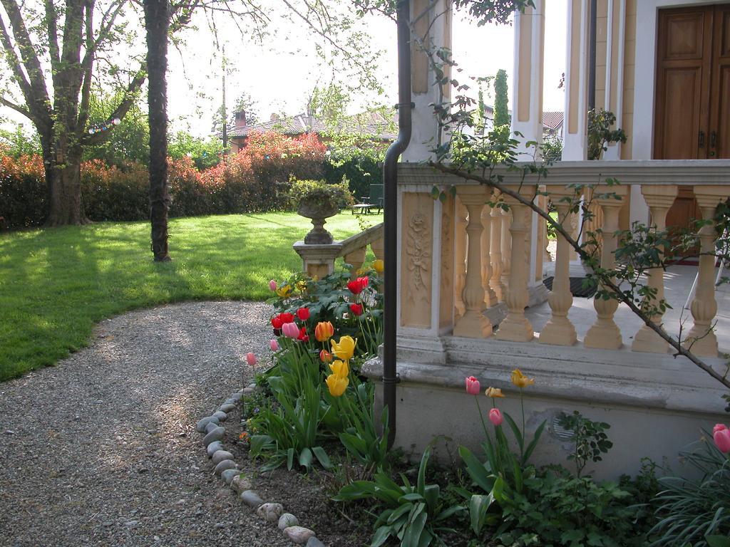 Villa D'Azeglio 알비아노디브레 외부 사진