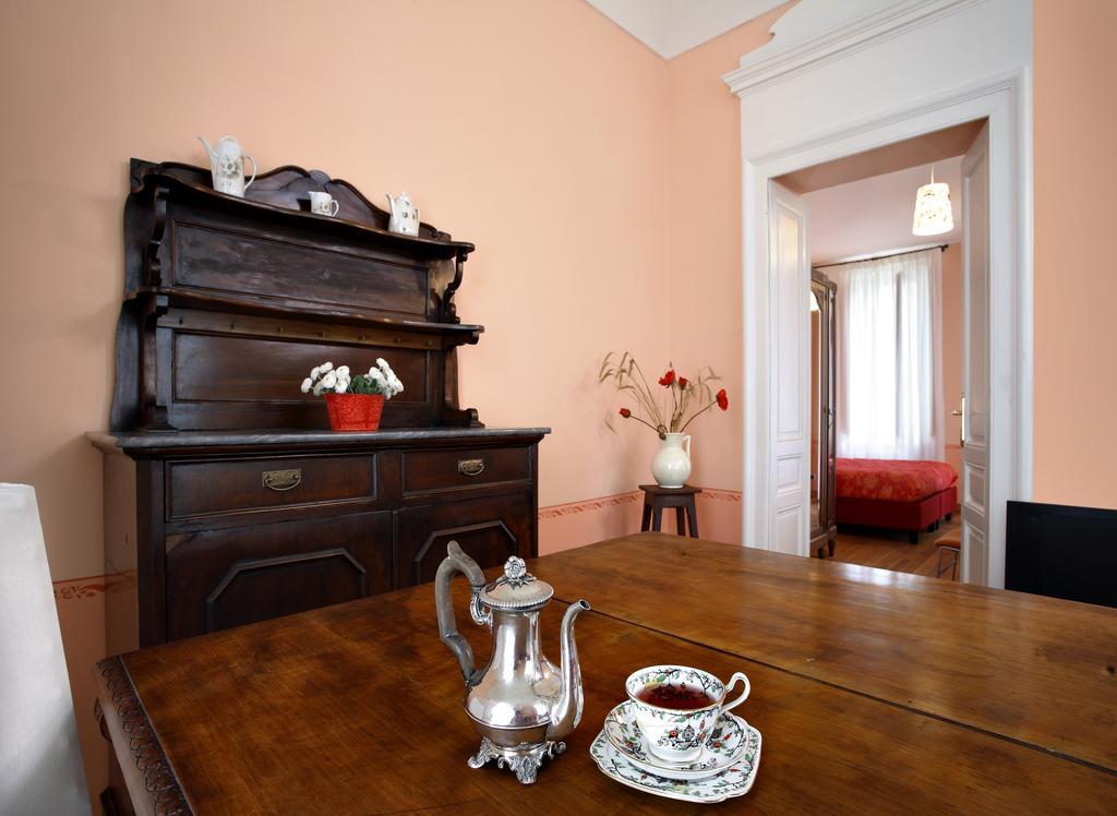 Villa D'Azeglio 알비아노디브레 외부 사진