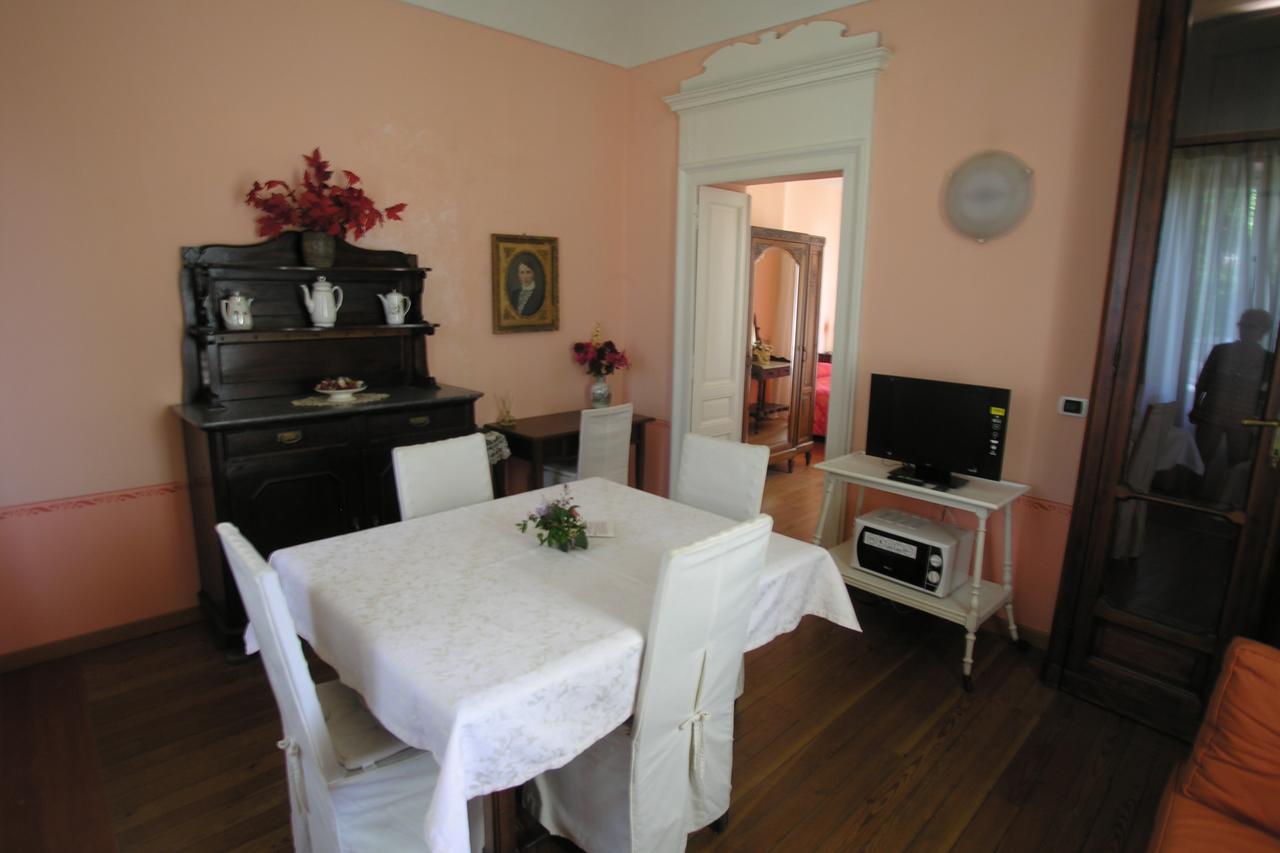 Villa D'Azeglio 알비아노디브레 외부 사진